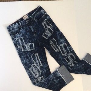 ADORABLE Distressed L&B Acid Wash Jeans BRAND NEW